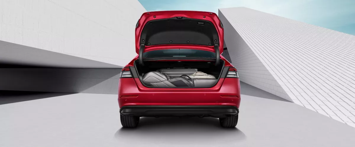 Large Cargo Space
All New Honda Accord memiliki bagasi yang luas, siap untuk mendukung semua kebutuhan dan aktivitas Anda sehari-hari.