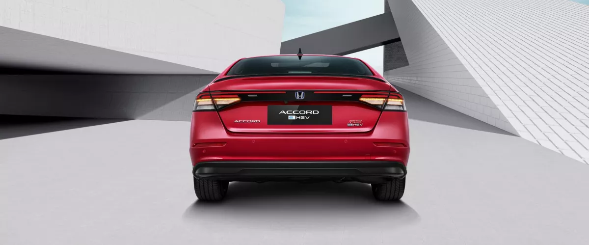 Exquisite Rear Design
Eksterior All New Honda Accord pada bagian belakang tampilkan kesan mewah sekaligus sporty