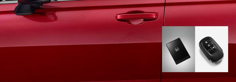 Smart Entry System
Dengan menggunakan teknologi Smart Entry System, Anda dapat membuka pintu mobil tanpa perlu menekan tombol remote.
Cukup dengan membawa kunci mobil bersama Anda, maka pintu mobil akan terbuka secara otomatis. Fitur ini memudahkan Anda saat membawa banyak barang, sehingga Anda dapat memasuki mobil dengan lebih mudah.