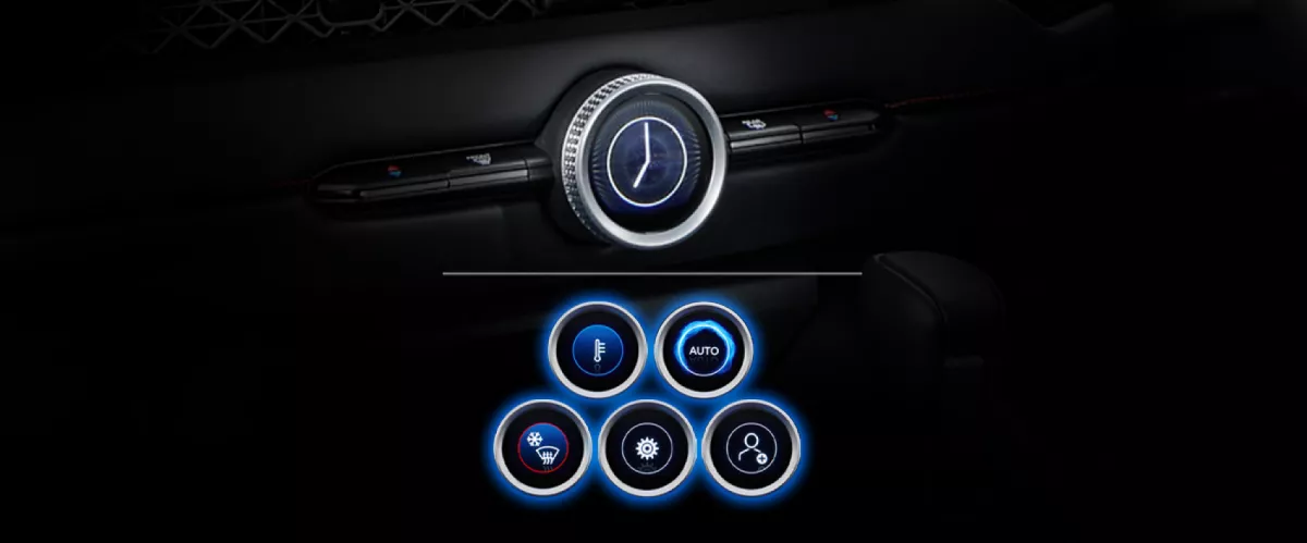 Experience Selection Dial
Tombol shortcut yang mudah digunakan untuk mengoperasikan sistem berkendara seperti AC dan pengaturan Audio yang dapat disesuaikan dengan kebutuhan driver