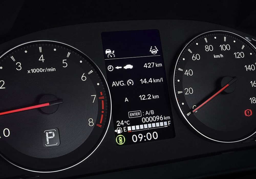 4.2" Interactive TFT Meter Cluster
Sebagian besar informasi pada mobil akan ditampilkan melalui meter cluster, meliputi Honda Sensing, konsumsi bahan bakar, rear seat reminder dan lainnya.