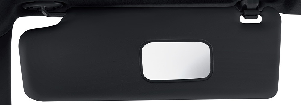 Sun Visor with Vanity Mirror
Merapihkan riasan dan penampilan sebelum turun dari mobil kini lebih mudah dengan adanya Vanity Mirror dibalik sun shade mobil.