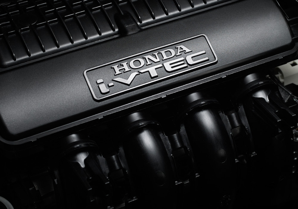 1.2L i-VTEC (90 PS)
New Honda Brio didukung performa mesin yang tangguh dengan tenaga terbesar dikelasnya, dengan tenaga maksimal 90 PS pada 6.000 rpm, serta torsi maksimal 110 Nm pada 4.800 rpm.