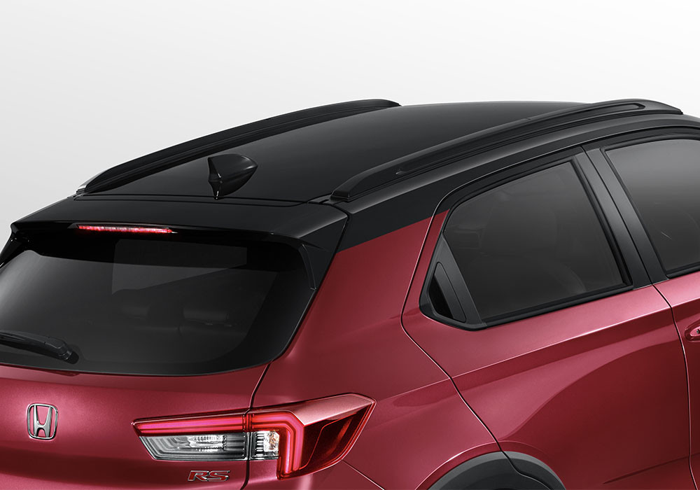 Roof Garnish
Dengan roof garnish, jadikan tampilan Honda WR-V lebih maskulin.