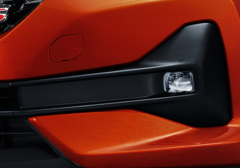 New LED Fog Lights
Desain Fog Lamp yang modern didukung LED berikan penerangan tambahan di kondisi jalan gelap dan berkabut, untuk perjalanan berkendara yang lebih aman.