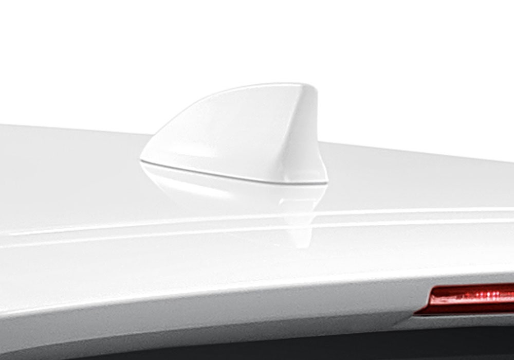 Shark Fin Antenna
Shark Fin Antenna yang aerodinamis semakin memperkuat kesan sporty.