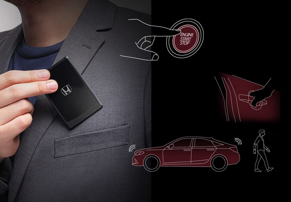 Honda Smart Key CardSemakin praktis dalam mengakses fitur unggulan seperti One Push Ignition System, Smart Entry System dan Walk Away Auto Lock dengan teknologi terbaru, Honda Smart Key Card.
