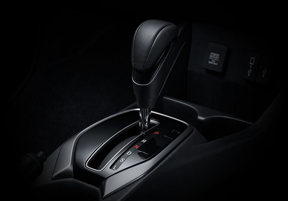 Transmission CVT
Dilengkapi dengan teknologi terbaru yang merupakan pengembangan dari transmisi matik konvensional, transmisi CVT membuat pengalaman berkendara Anda lebih mudah.